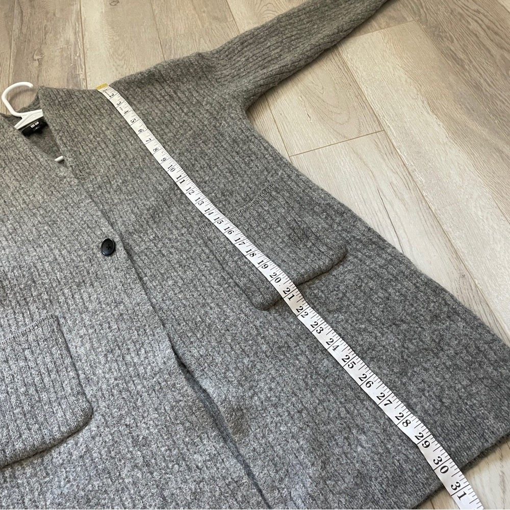 Uniqlo 100% Wool Ribbed Knit Cardigan Gray (Medium) - Picture 3 of 8